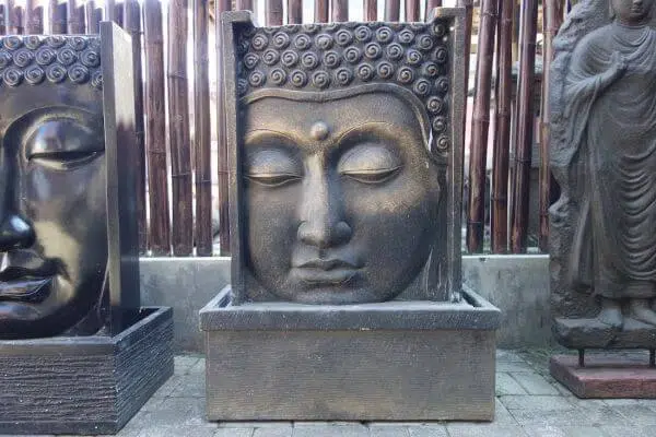 Buddha Gesicht Relief