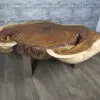 g176-massiv-akazienholz-116cm-wohnzimmertisch-kaffeetisch-sofatisch-natur-unikat-baumscheibe-baumkante-tisch-couchtisch-2